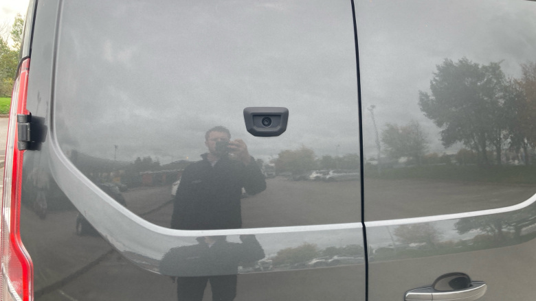 Ford Transit Custom 340 L1 Diesel Fwd 2.0 EcoBlue 170ps Low Roof Limited Van Auto